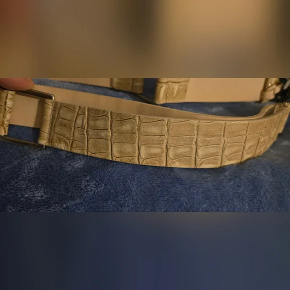Garugieri Beige Crocodile Pattern Leather Belt - Picture 4 of 7